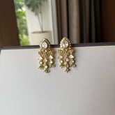 Kamal e noor (Earrings only)